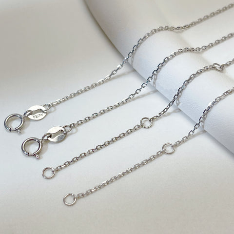 18K white gold chain necklace only (pendant not included)