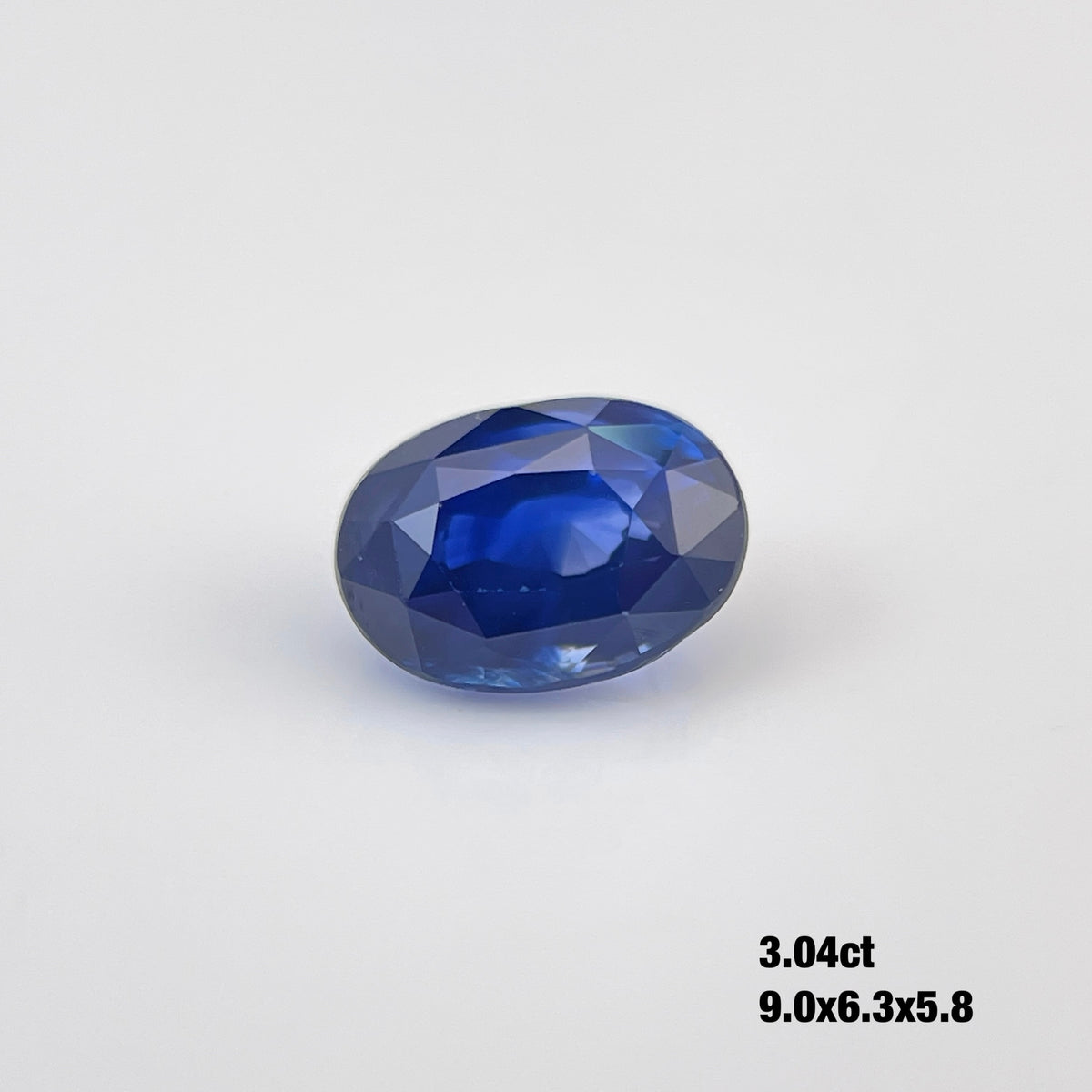 3 Carat Oval Blue Sapphire Gemstone DGL Certified 010