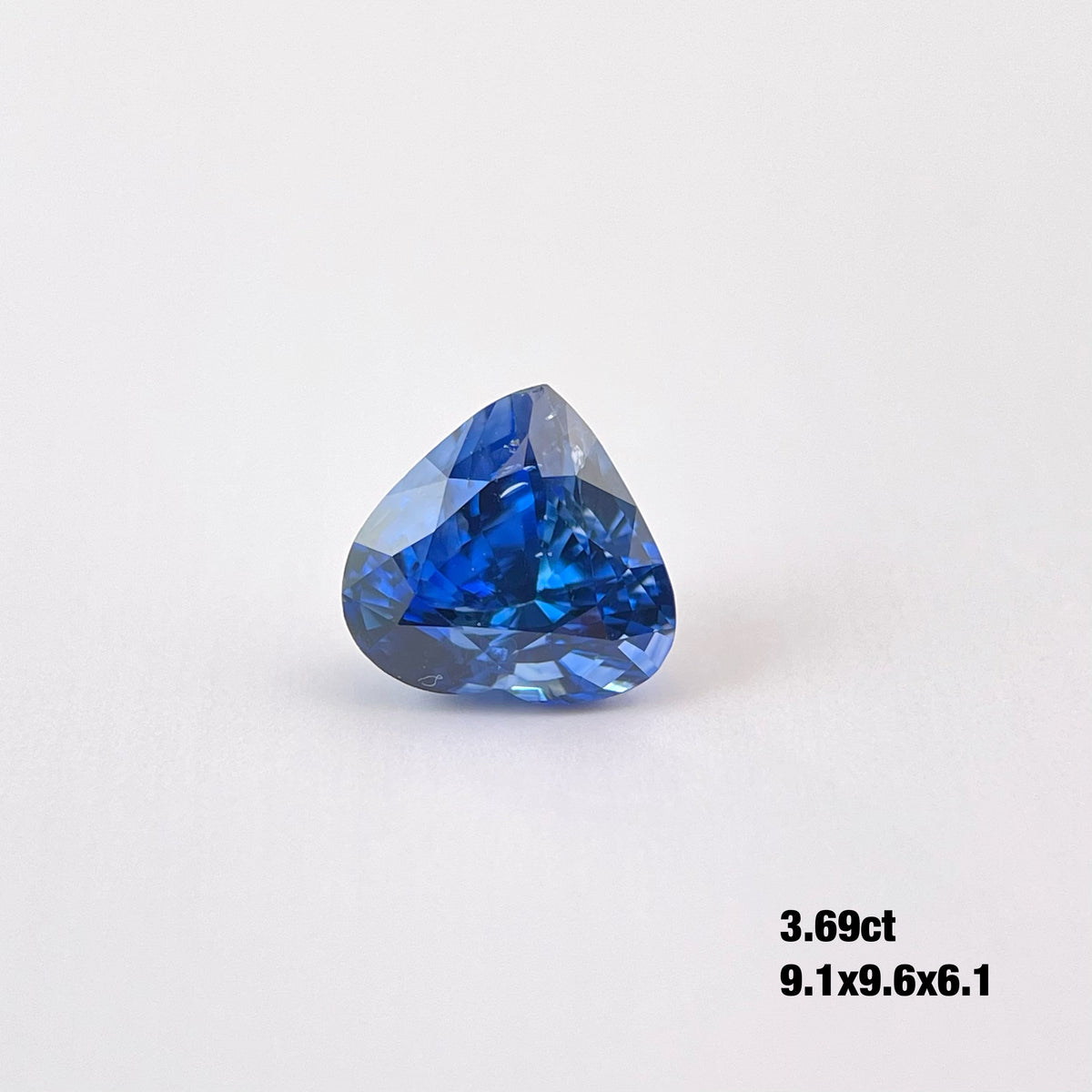 3 Carat Heart Vivid Blue Sapphire Gemstone Certified 003