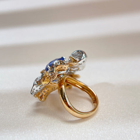 Unheated 5.6 Carat Blue Sapphire Flora Ring 18K solid gold with Guild Certificate