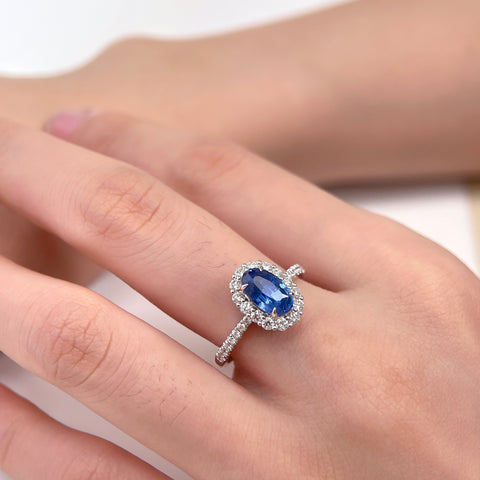 Unheated Oval Blue Sapphire Halo Ring  1.88 CT 18K Solid Gold With Guild Certificate Cornflower Blue