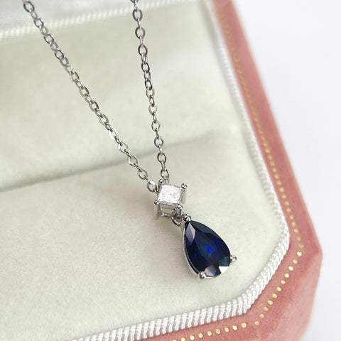 1 Carat Pear Blue Sapphire Pendant With Princess Diamond 18K Solid Gold With Certificate