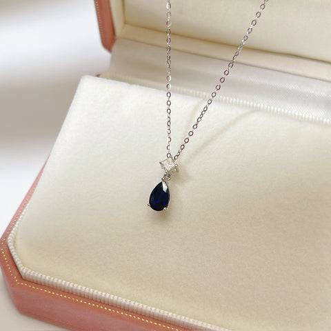 1 Carat Pear Blue Sapphire Pendant With Princess Diamond 18K Solid Gold With Certificate