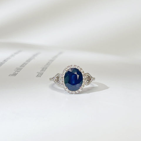 3.14 CT Ink Blue Oval Blue Sapphire Ring Halo Dimond Setting 18K Solid Gold