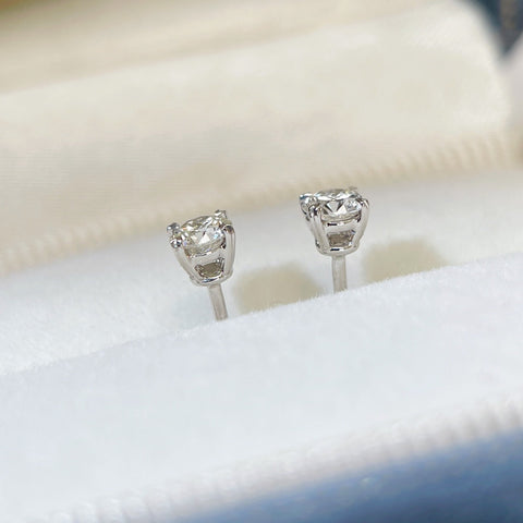 Four Heart Prongs 0.5ct  Diamond Earring 18K solid gold